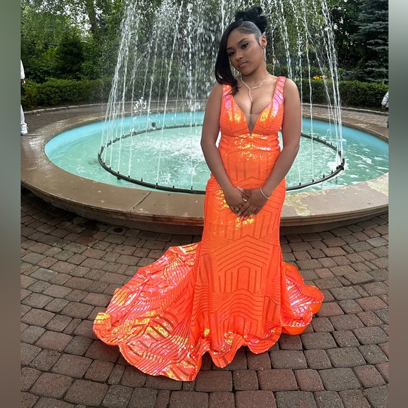 Orange prom dress - Picture 5 of 5